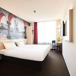 Centrum Otel